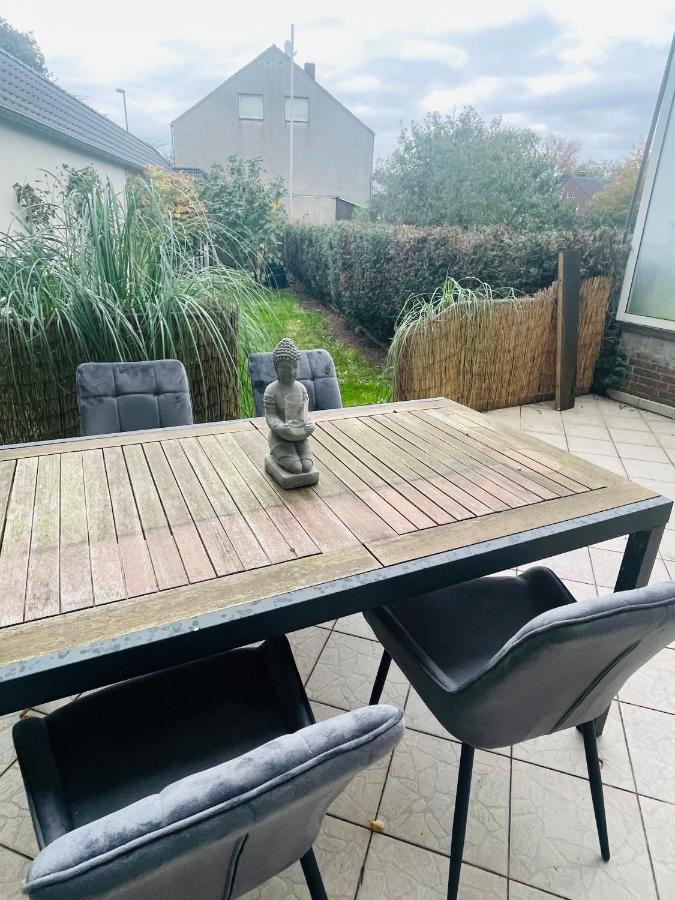 Apartamento Modern * Gemuetlich * Nespresso * Terrasse * Netflix Duisburg Exterior foto